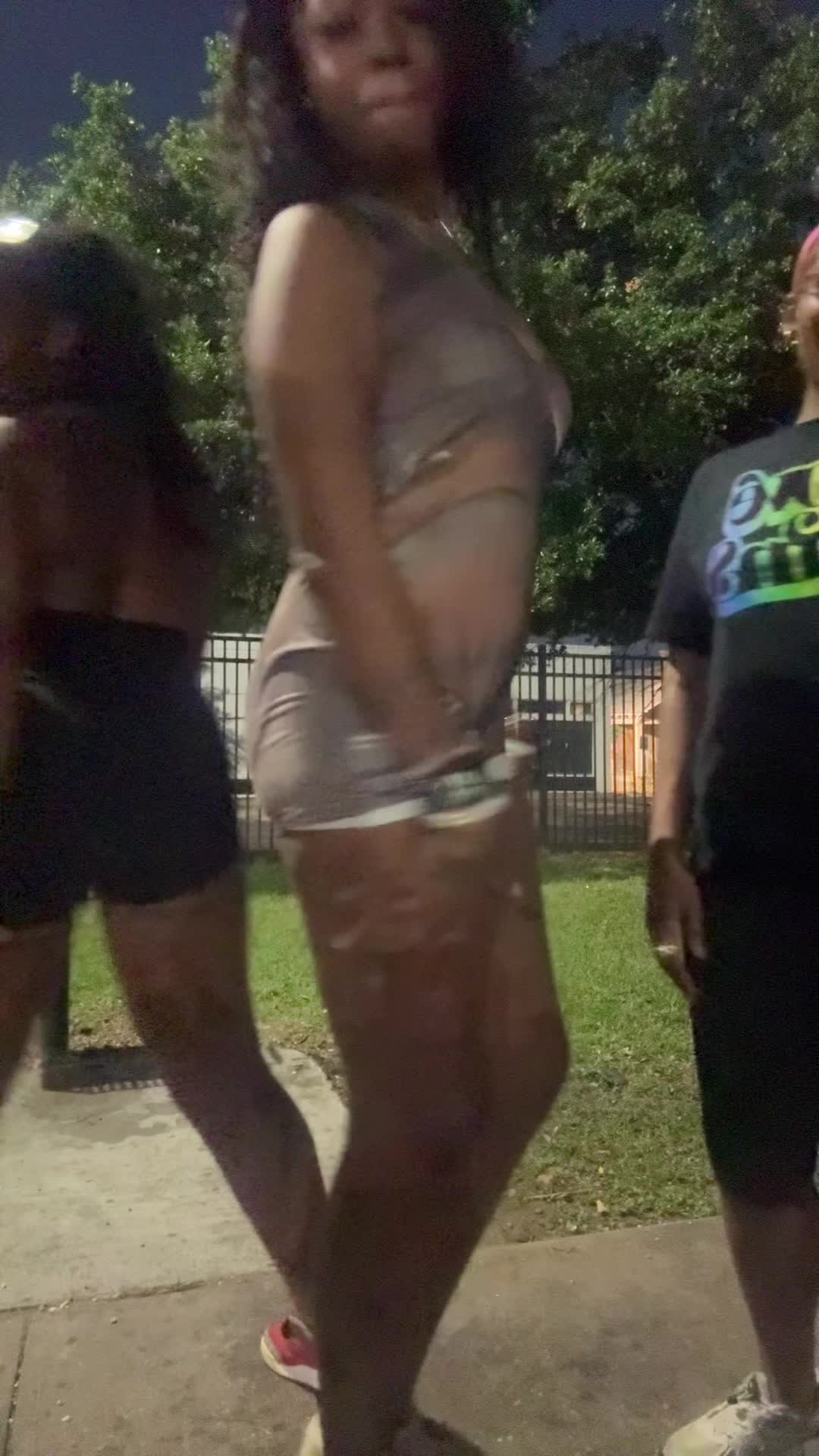 @Laniyahrena