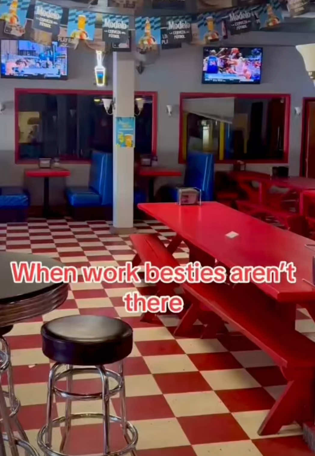 @PikeysPizza