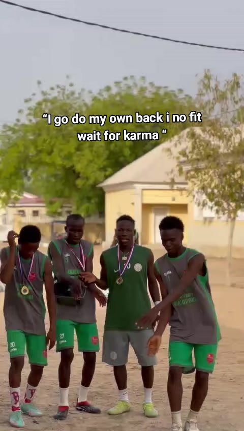 @itz bolomson footballer