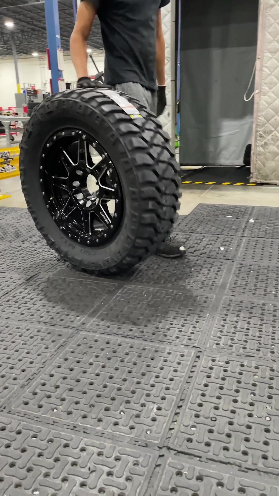 @Anthem Off-Road Wheels