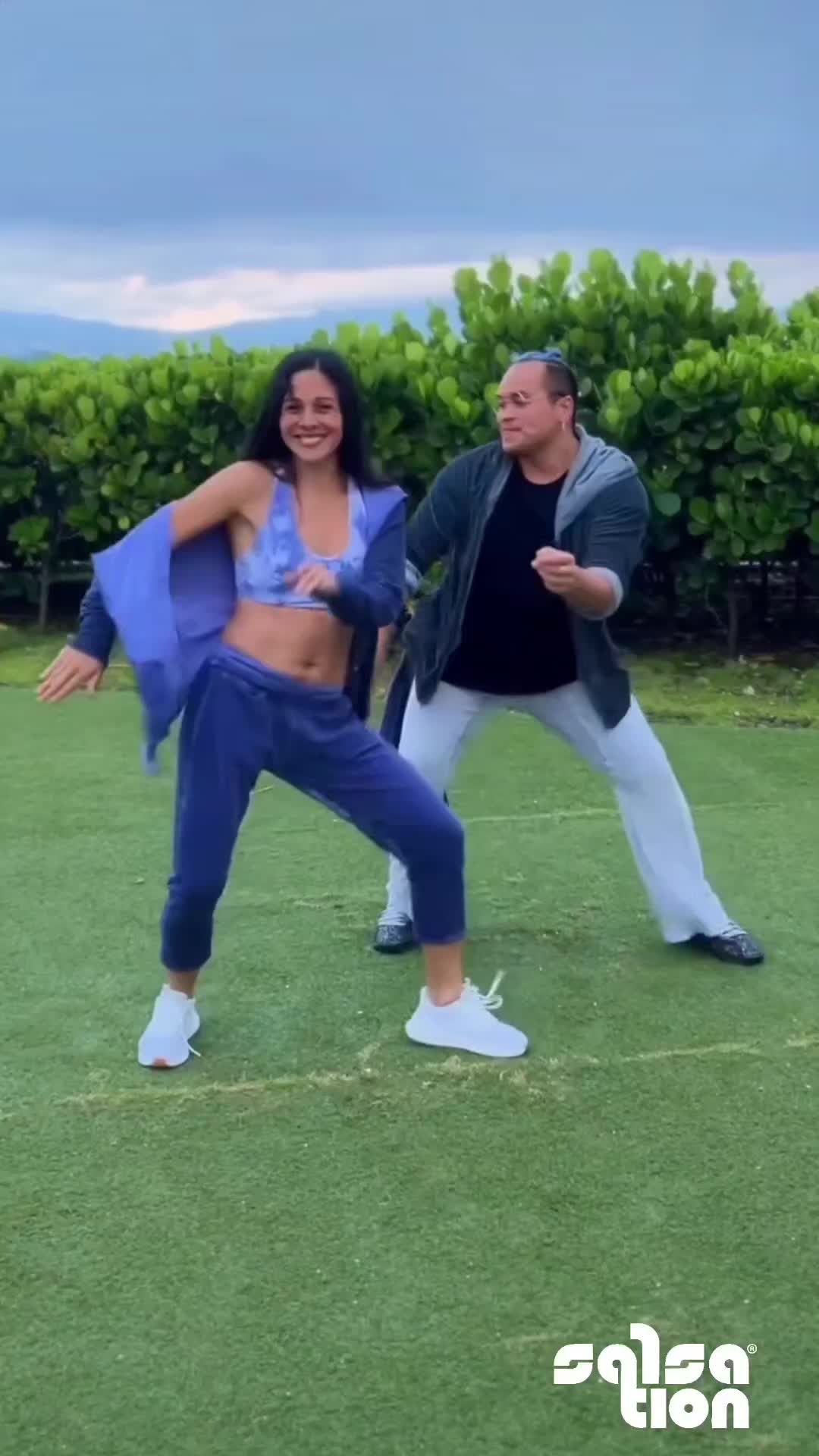 @Adriana Villalobos A