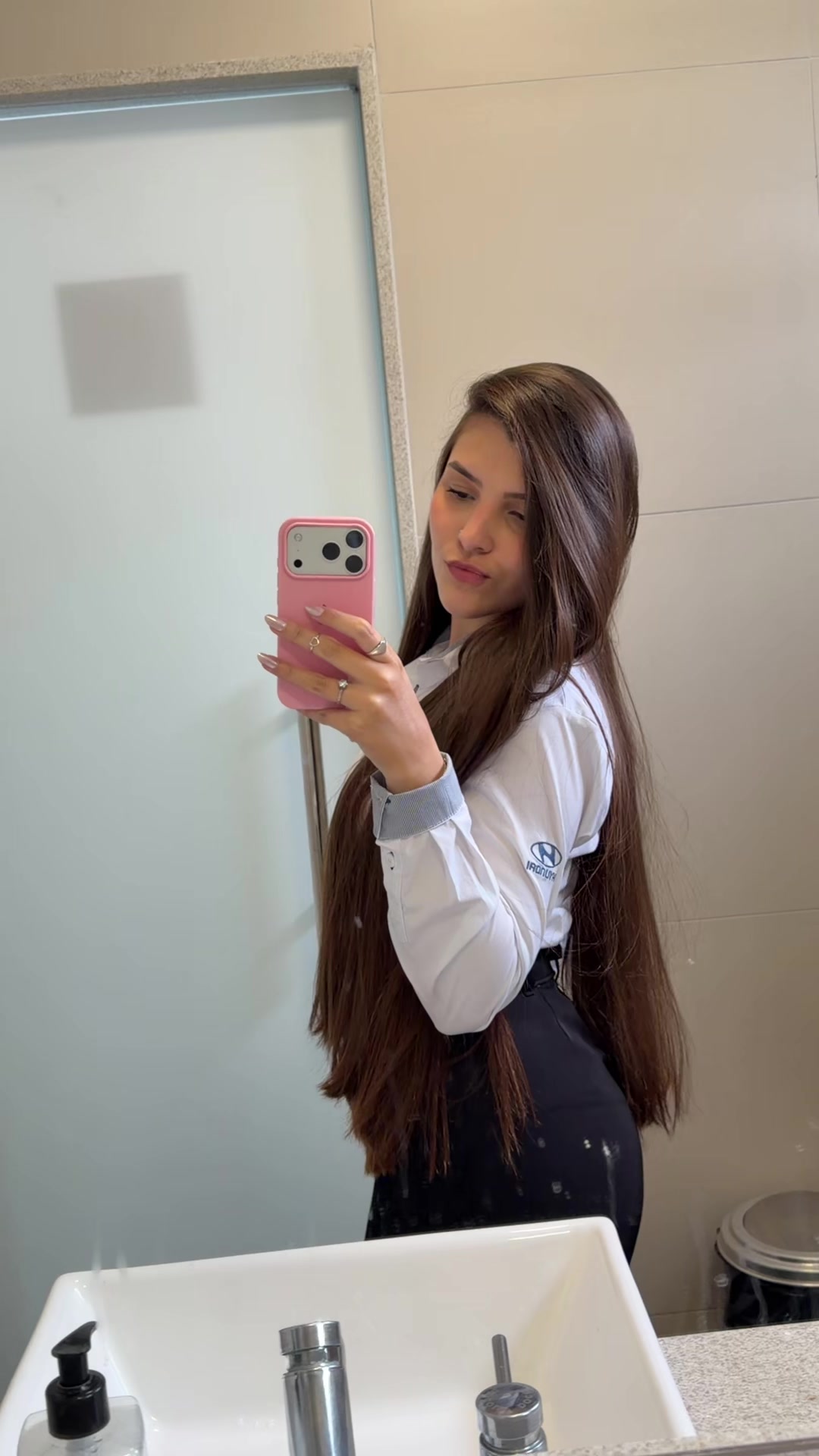 @Thamires