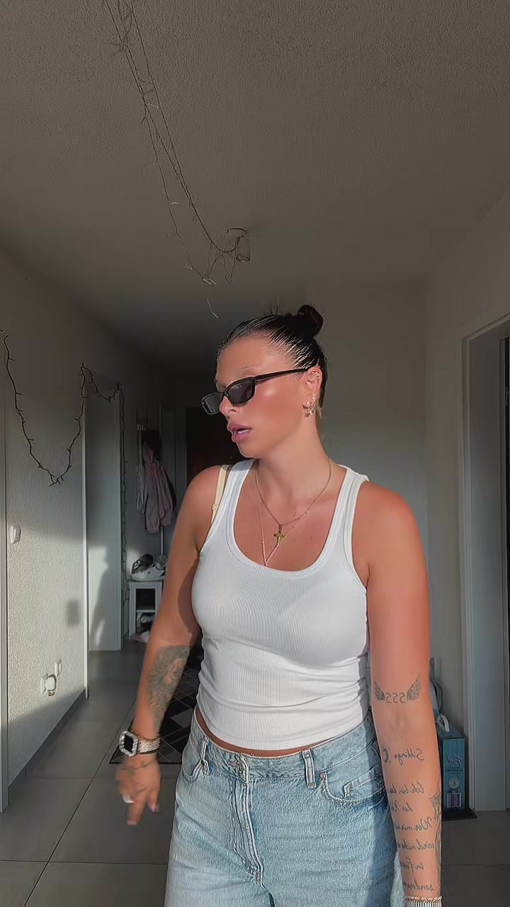@Ayla
