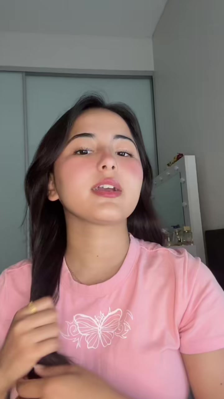 @Salina_Hamal_Thakuri