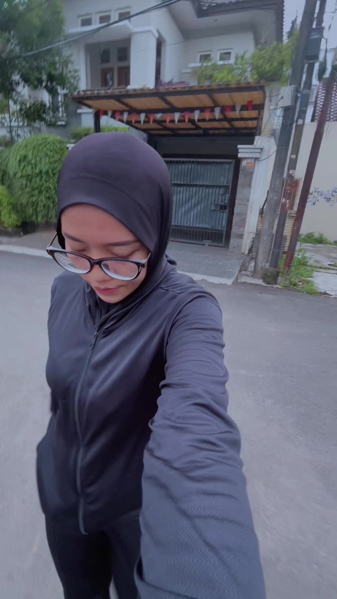 @Miraandyani