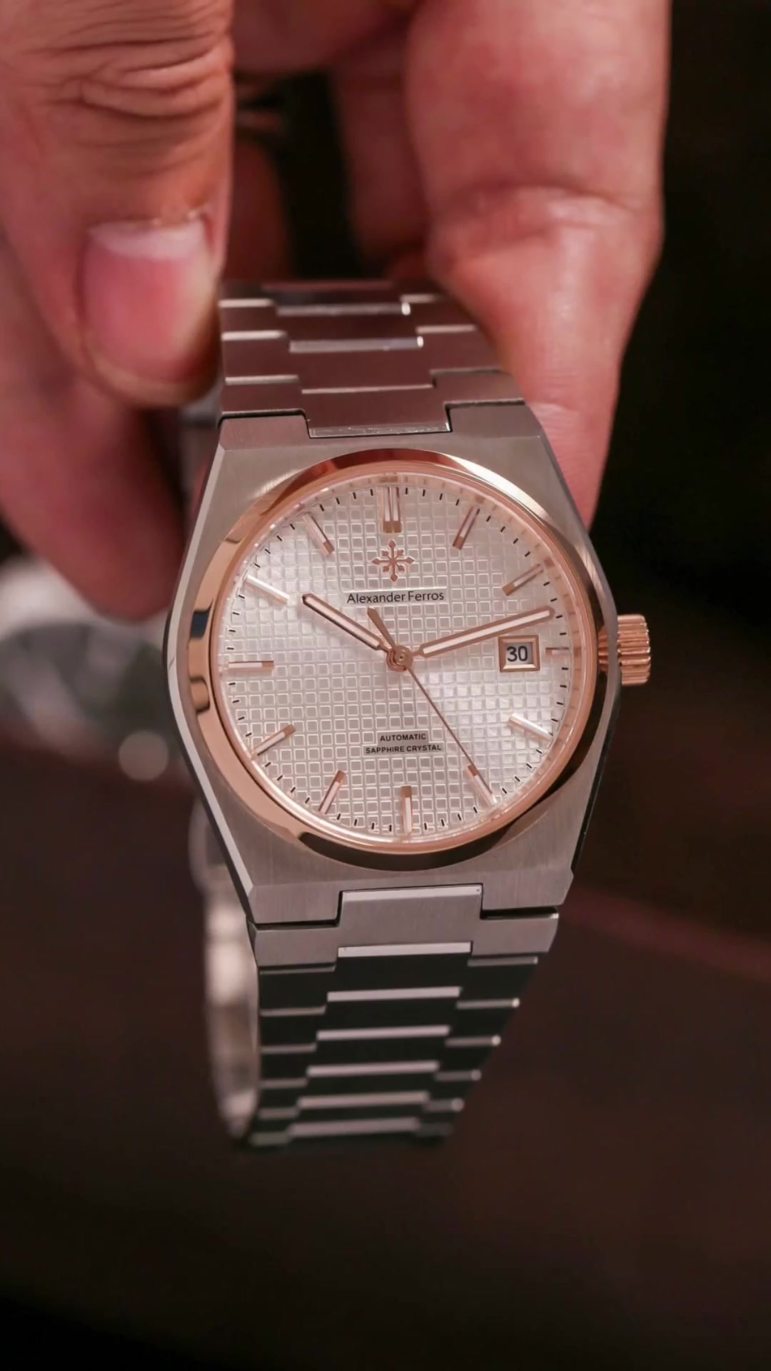 @BDT WATCH Đồng Hồ Thuỵ Sỹ
