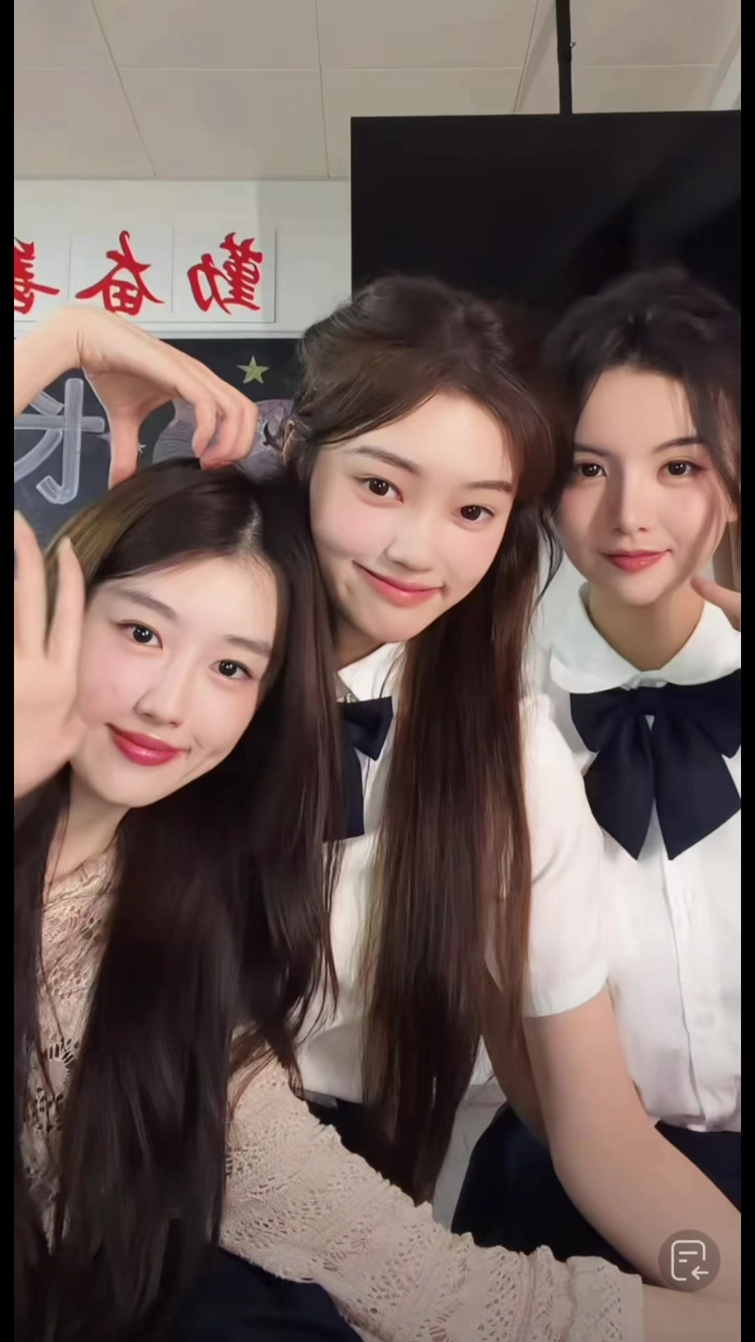@นอนนา