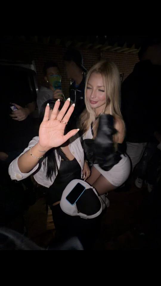 @Ju Martinez