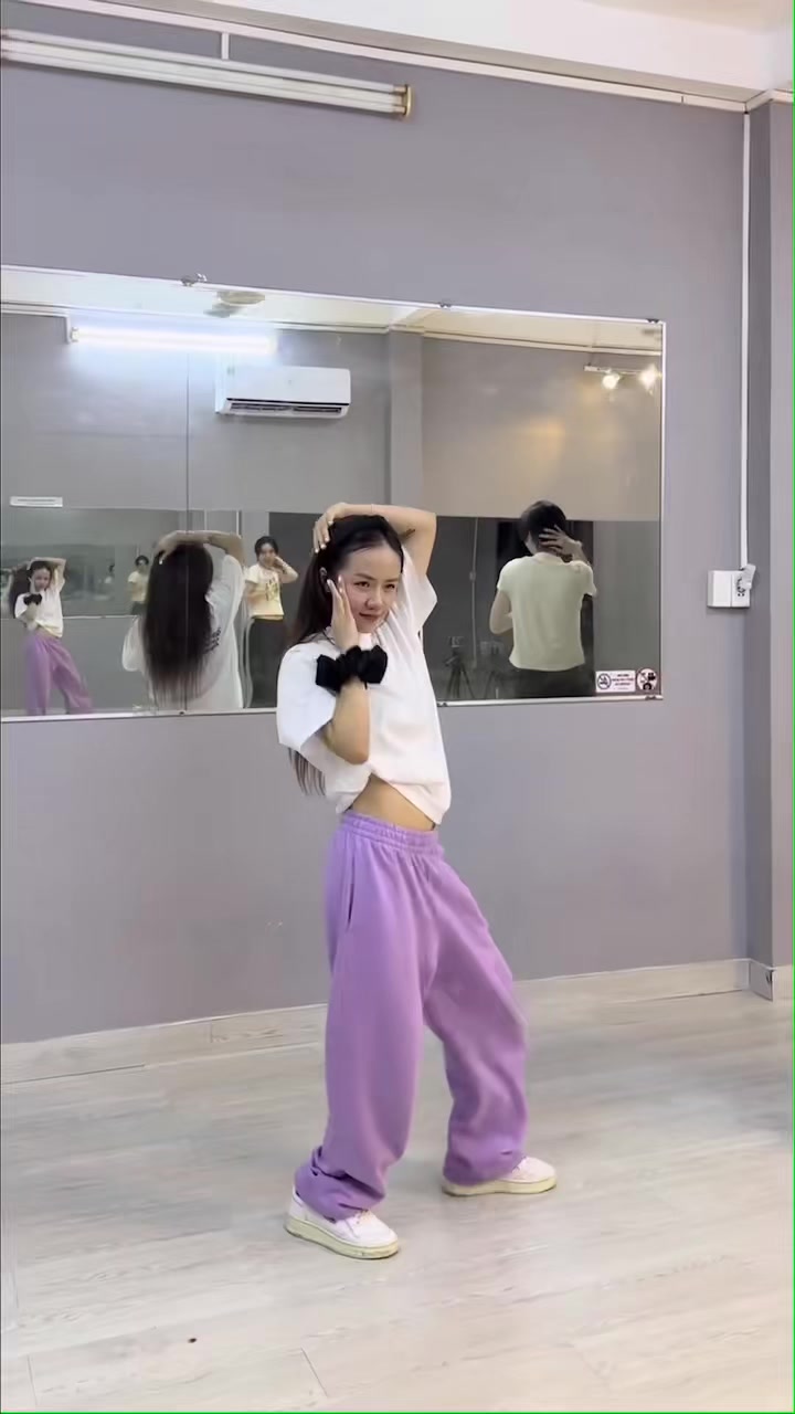 @nhacchillmoingay