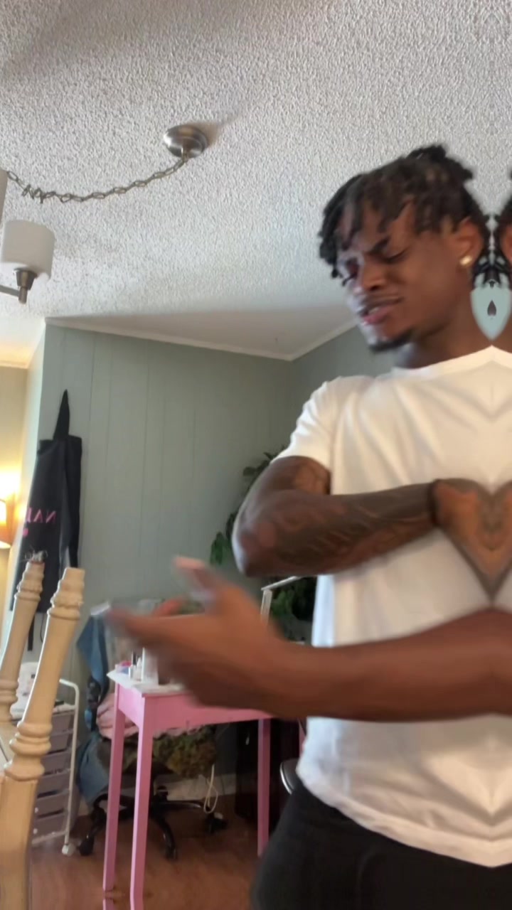 @®️ ®️