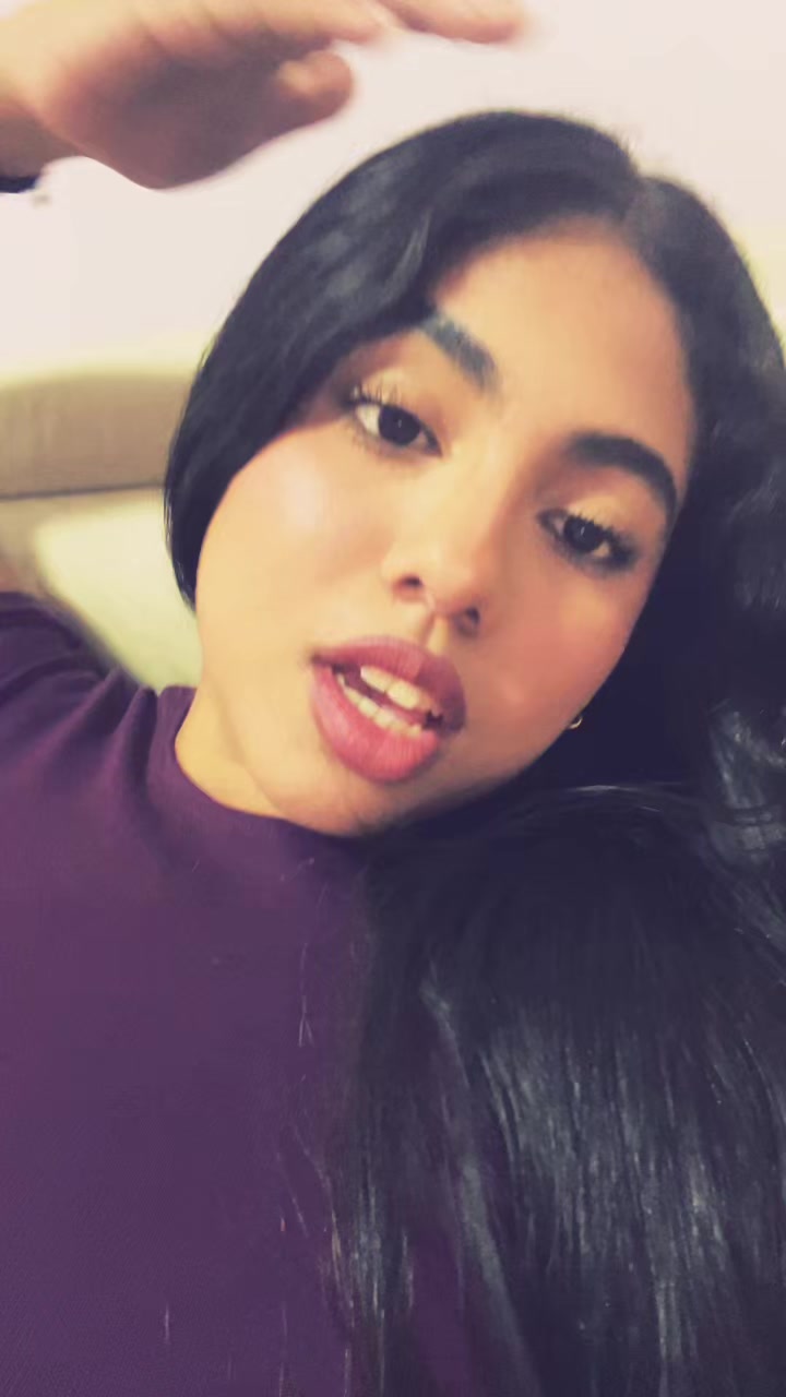 @Laura Sabina