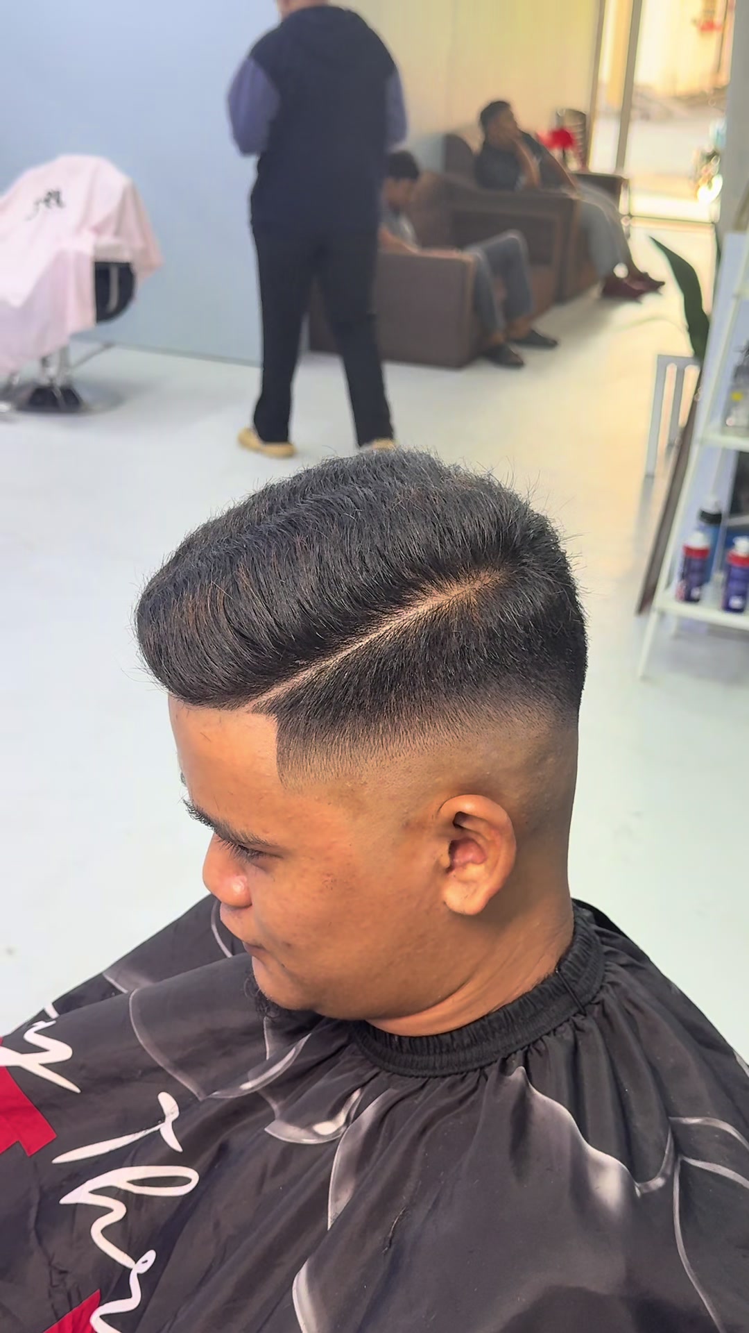 @YUM’S BARBERSHOP