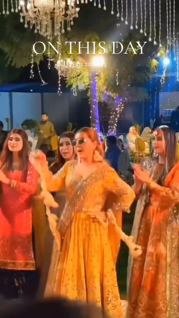 @Mr and Mrs Hussain tareen ♥️😍