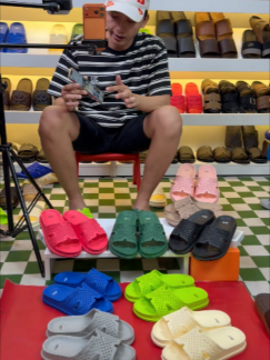 @HẬU Bán Dép
