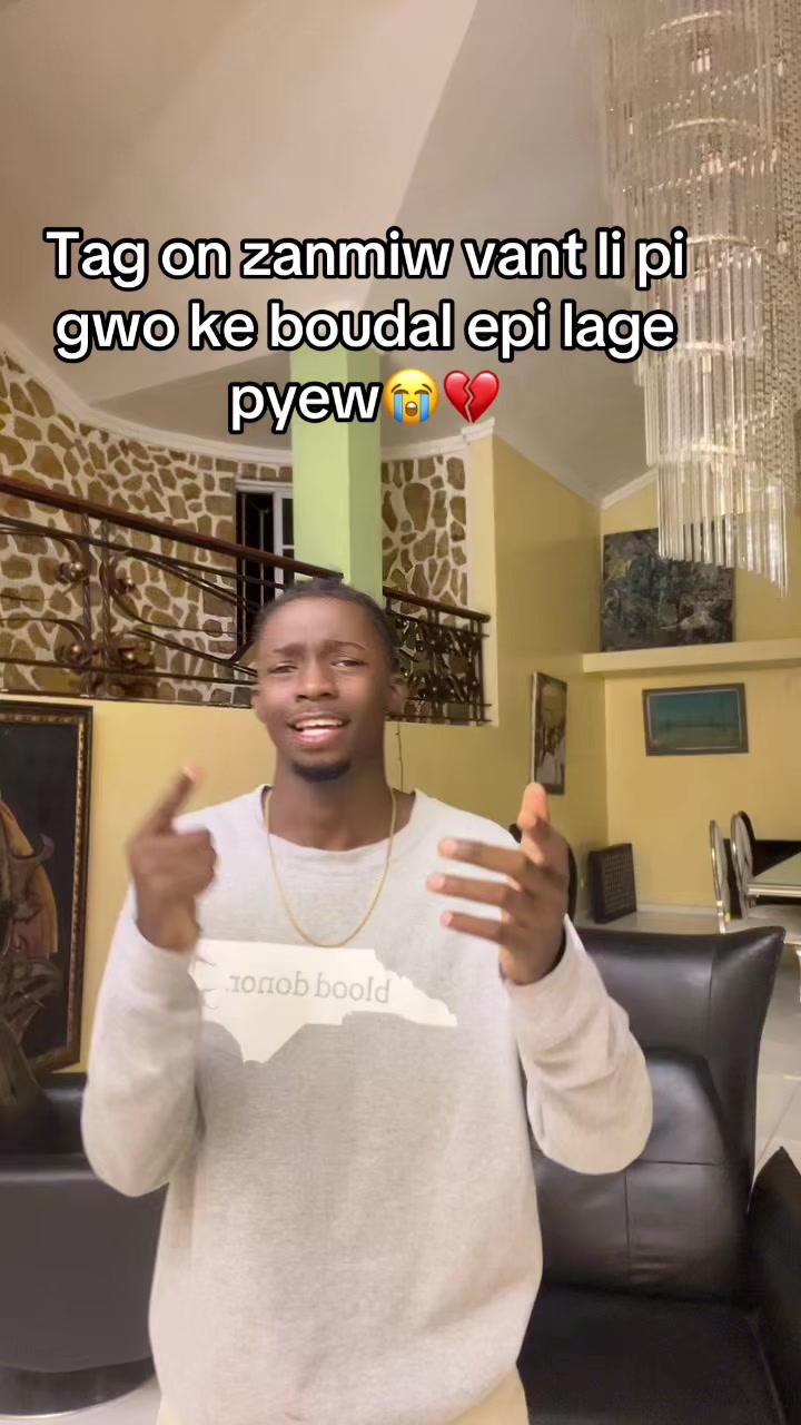 @CALL Me LeWiS