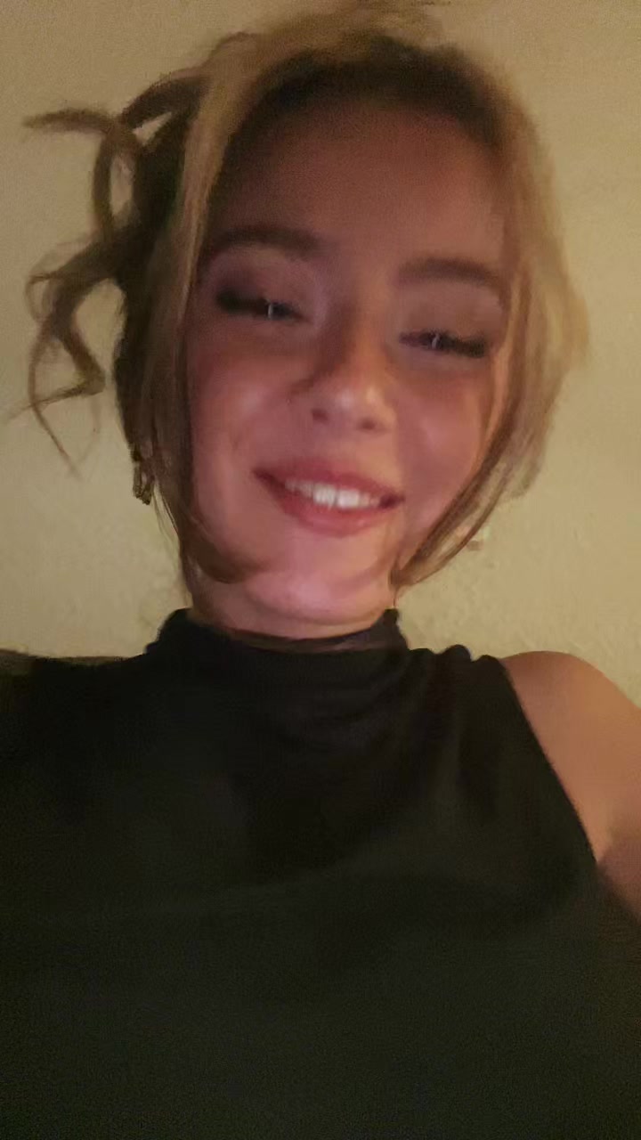 @deusheee