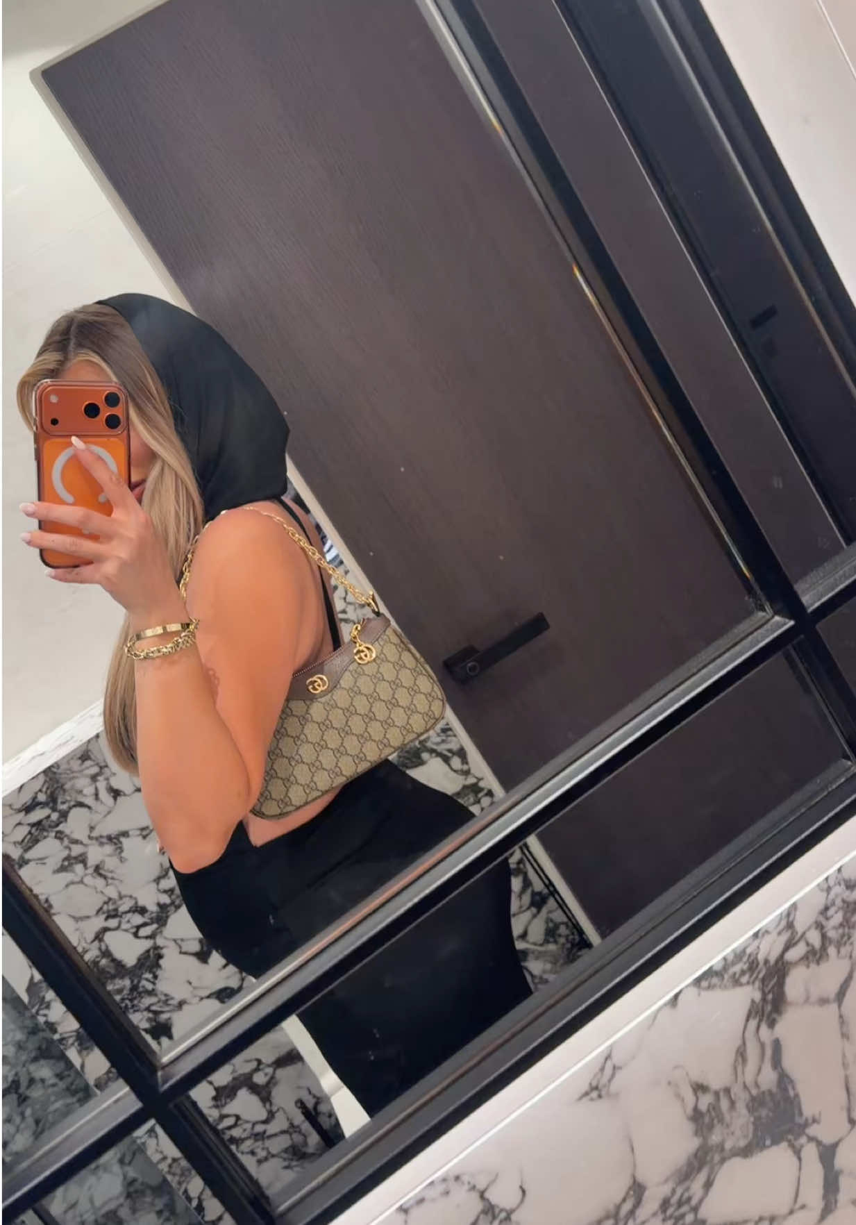 @Alba.rama