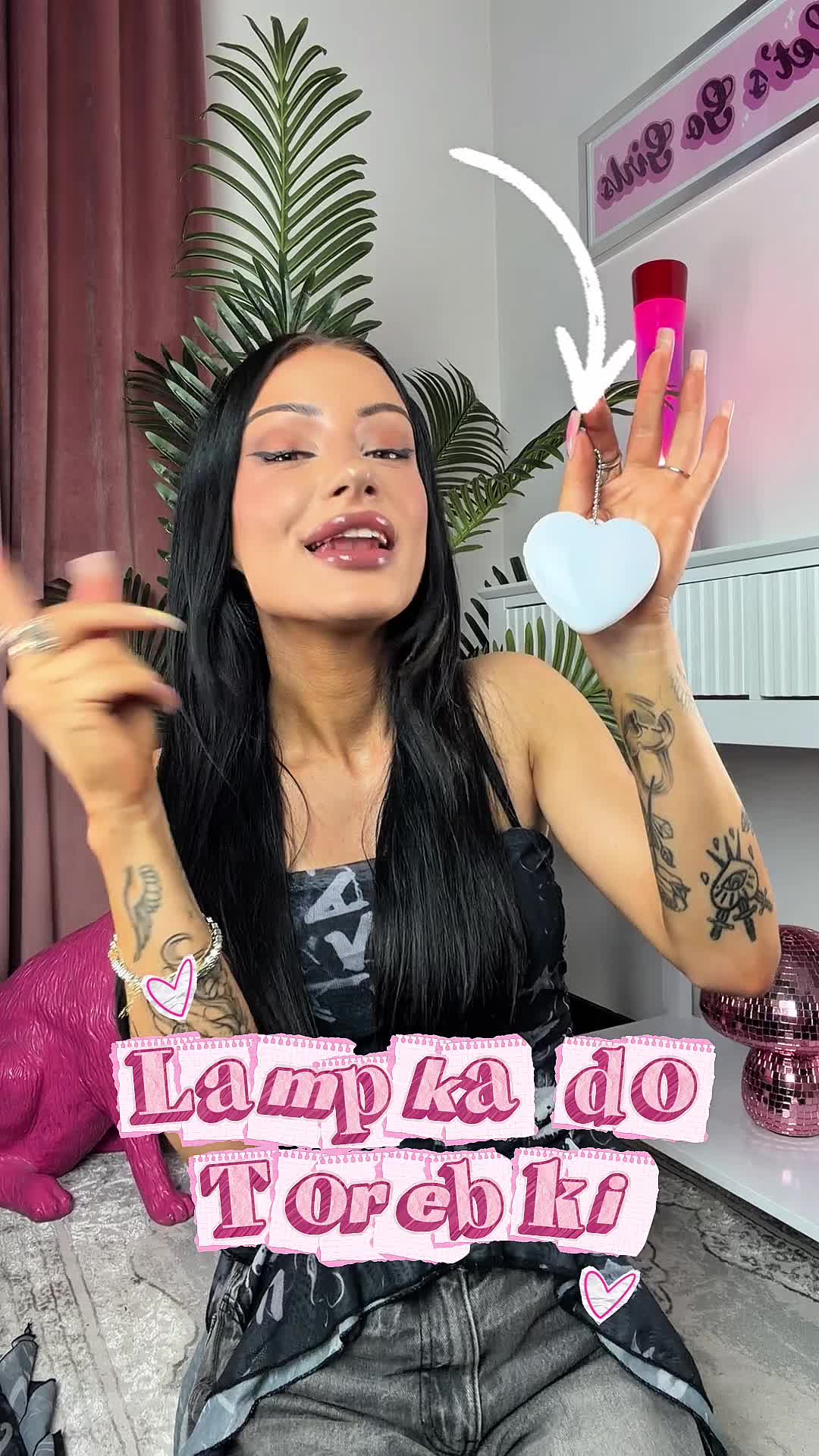 @adriannaskon