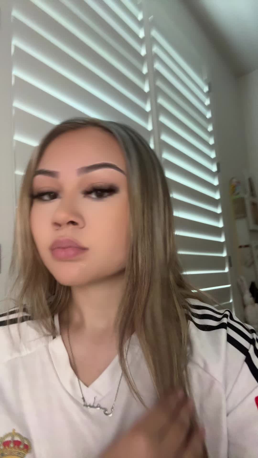 @🪩