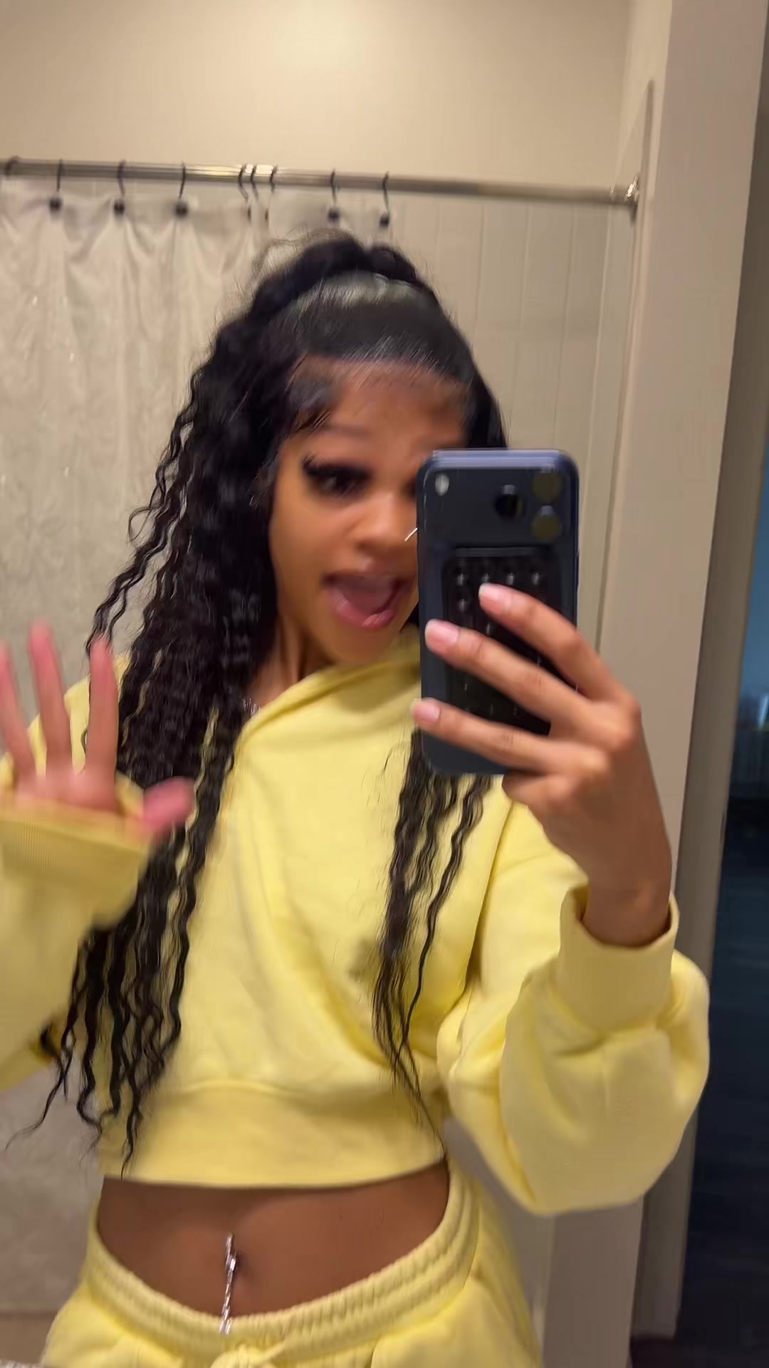 @Farahheartss