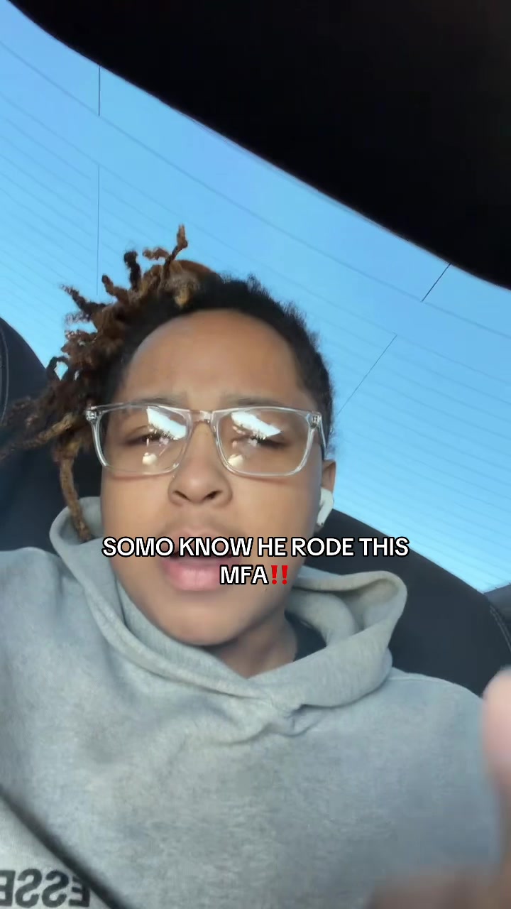 @FamoussJaii❤️🔥