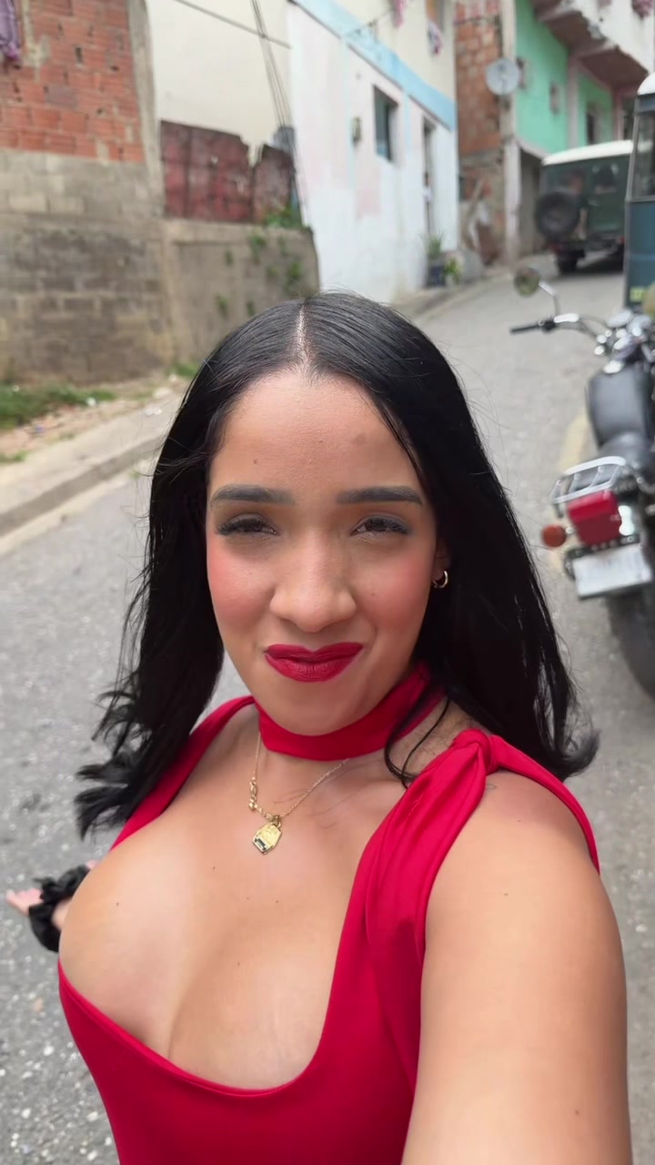 @anaisurbano2