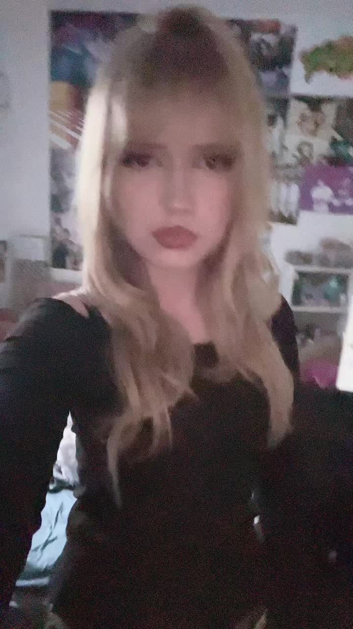 @𝓒𝓱𝓪𝓻𝓵𝓲𝔃𝓮⁴ˢʰᵒ