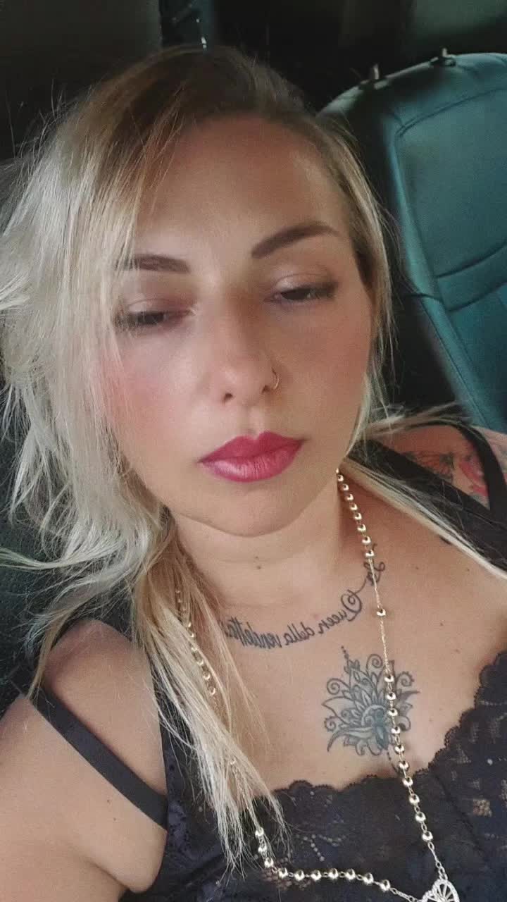 @Ɩą զųɛɛŋ ɖɛƖƖą ۷ɛŋɖɛɬɬą 👑🖤🔥