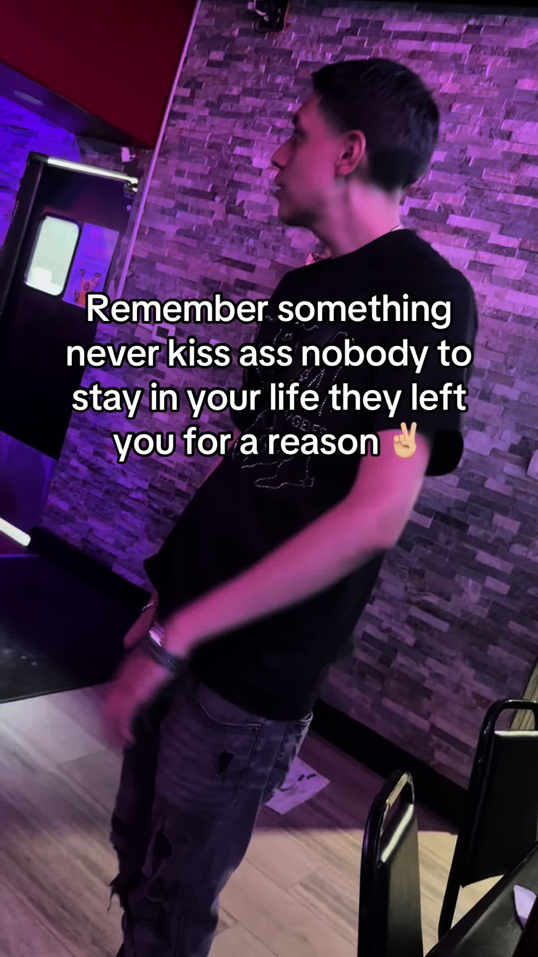 @ELCOMPAMANDOE
