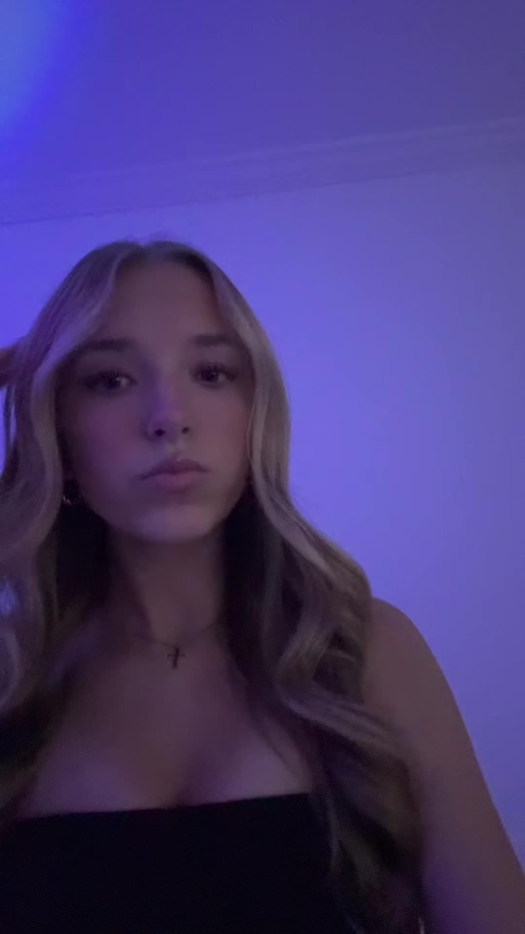 @👩🏼👩🏼
