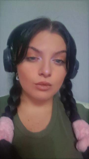 @comily👸🏻