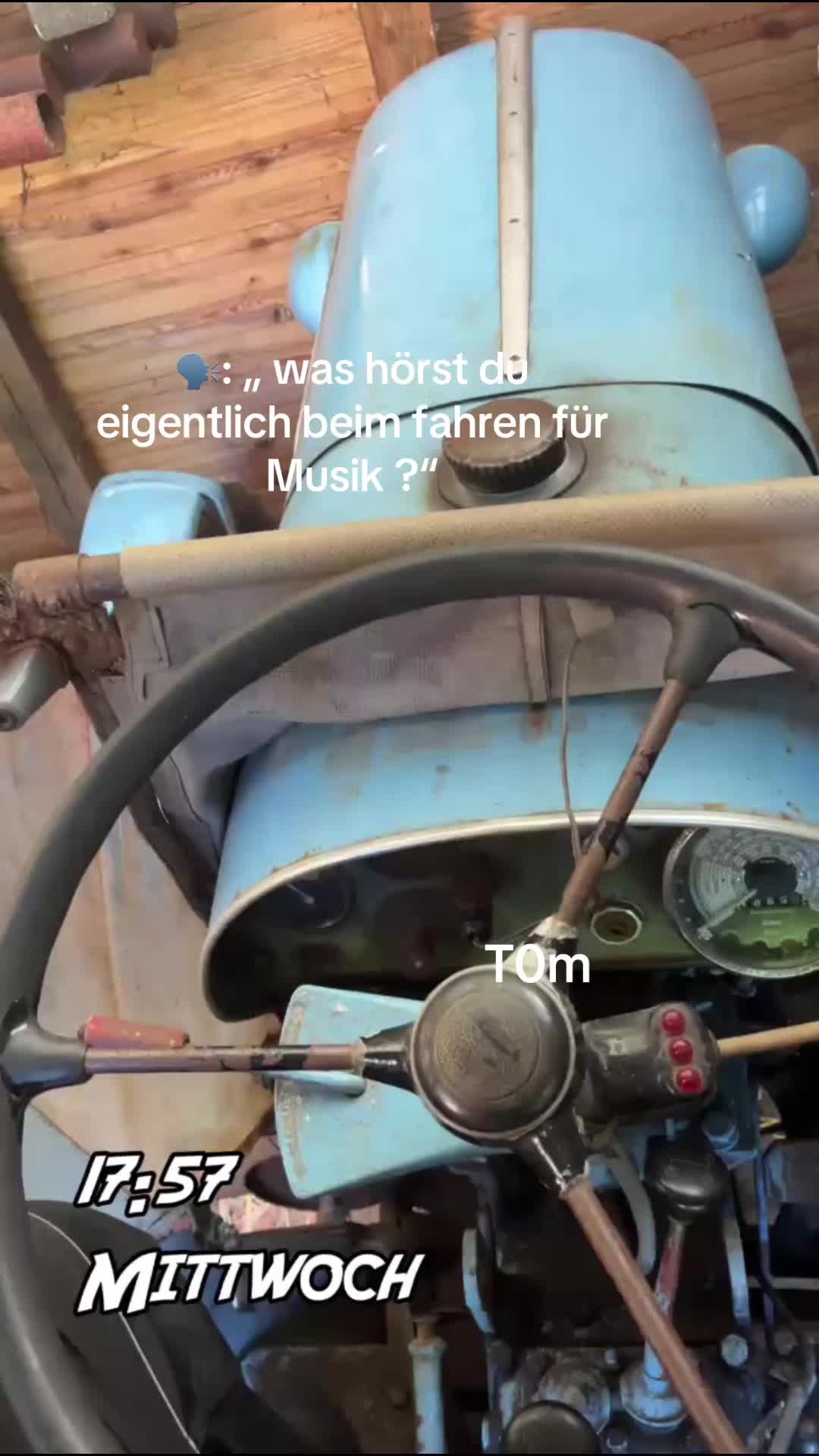 @t0m