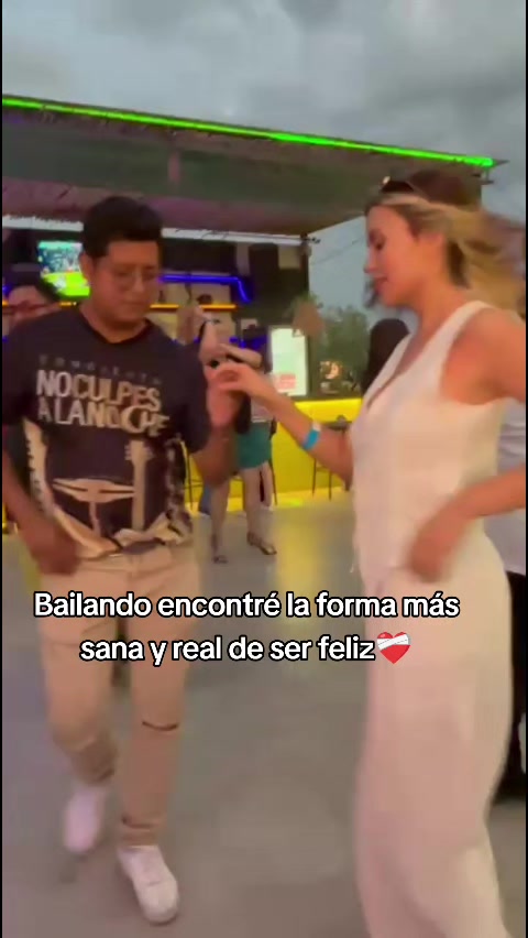 @Nadia Isabel Flores