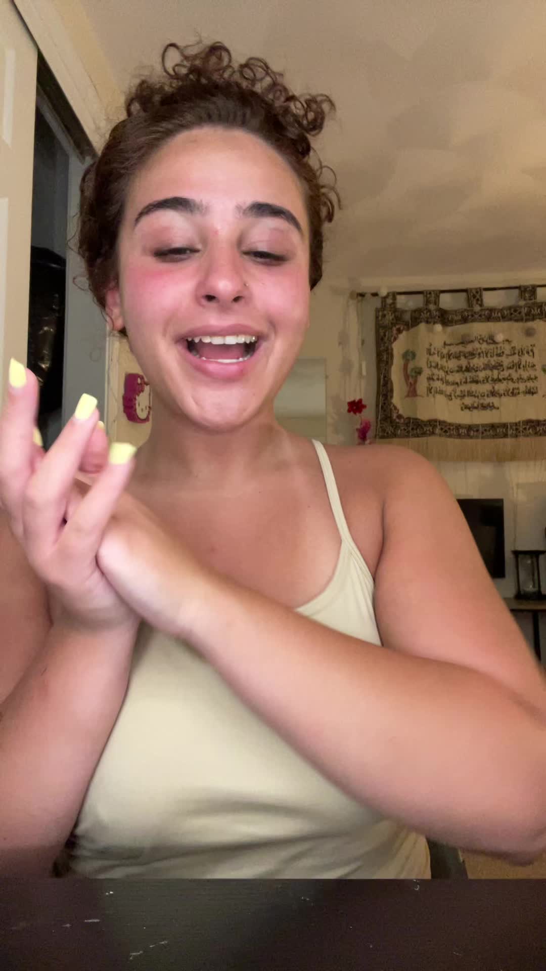 @crlywrld2.0