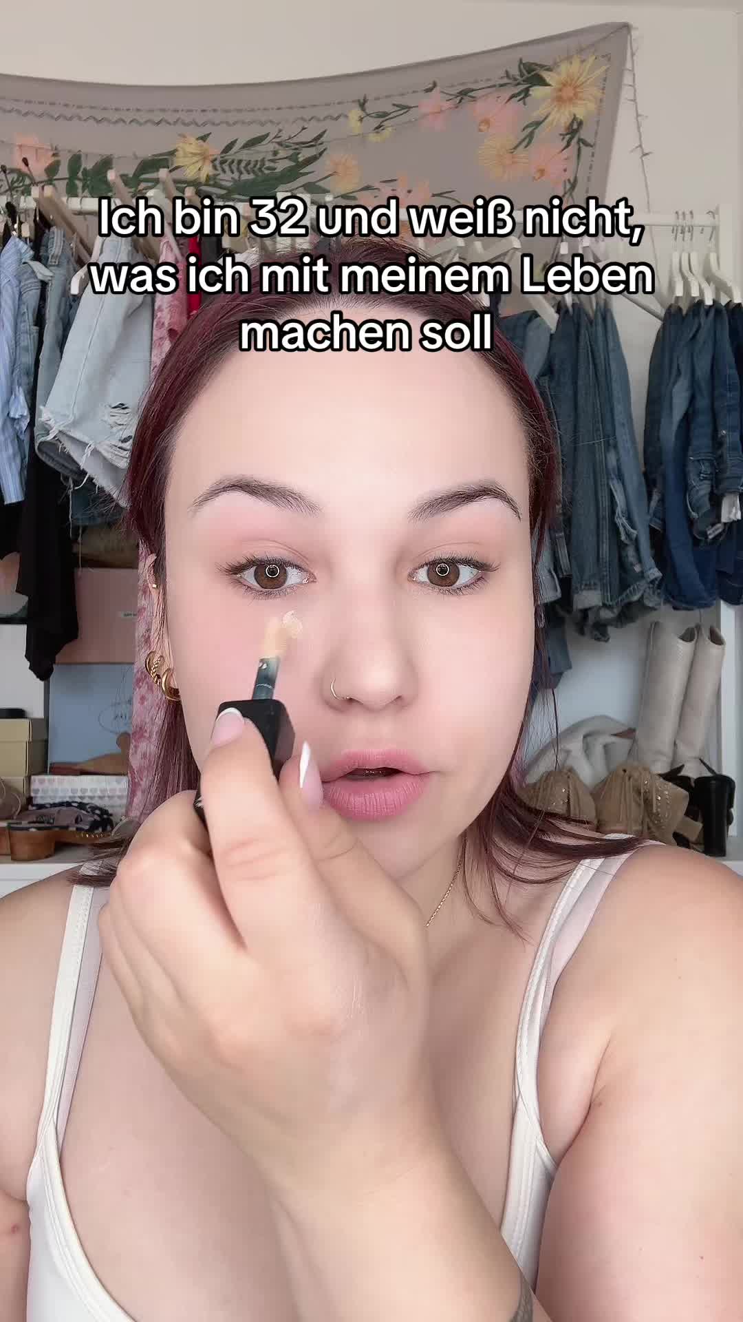 @laurassoberlife