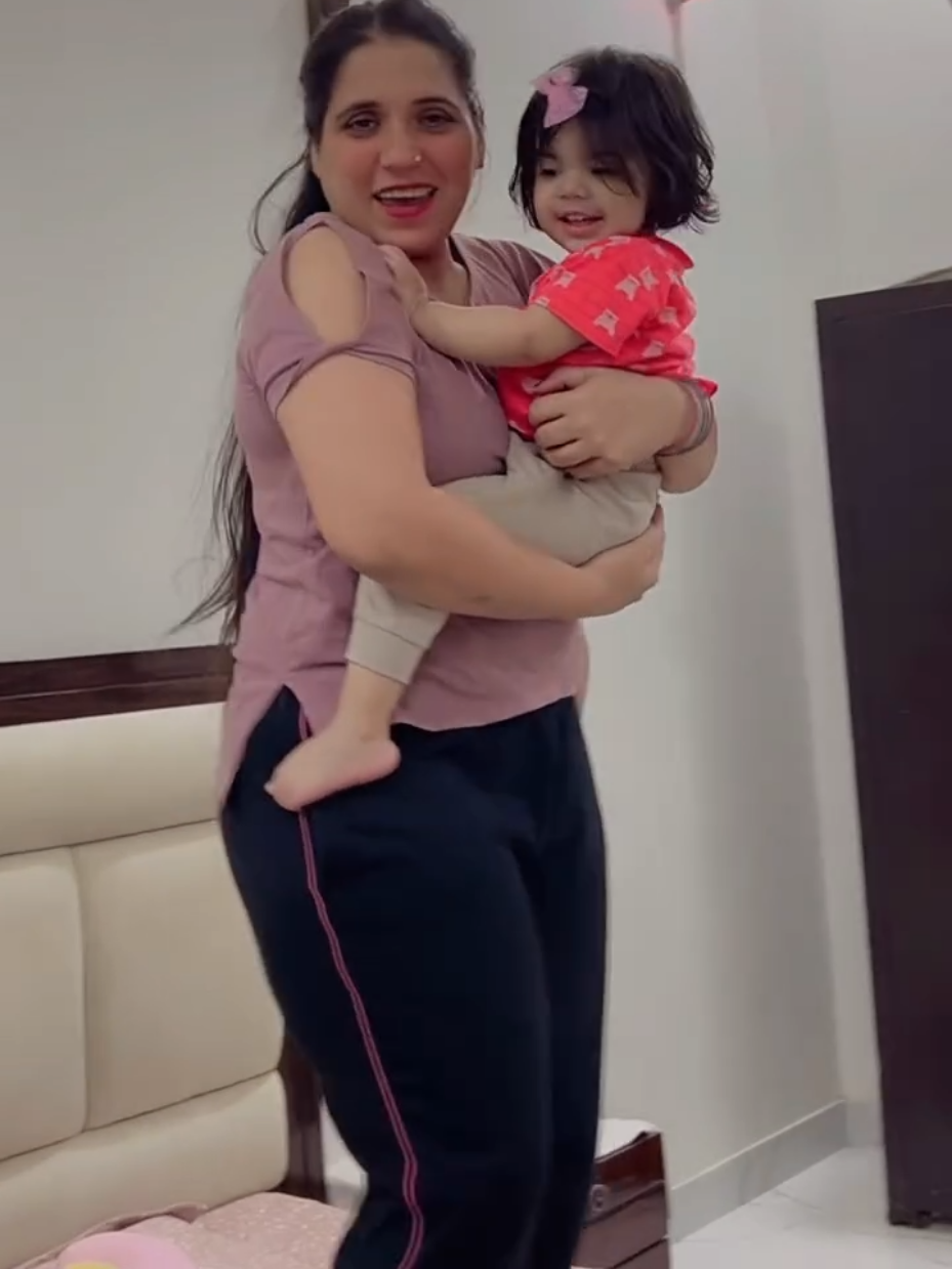 @𝐌𝐚𝐫𝐢𝐚 Gujjar