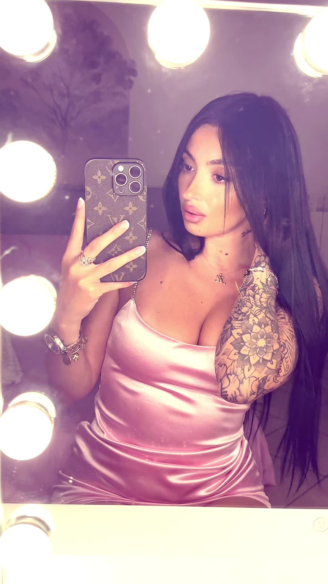 @𝓕💋
