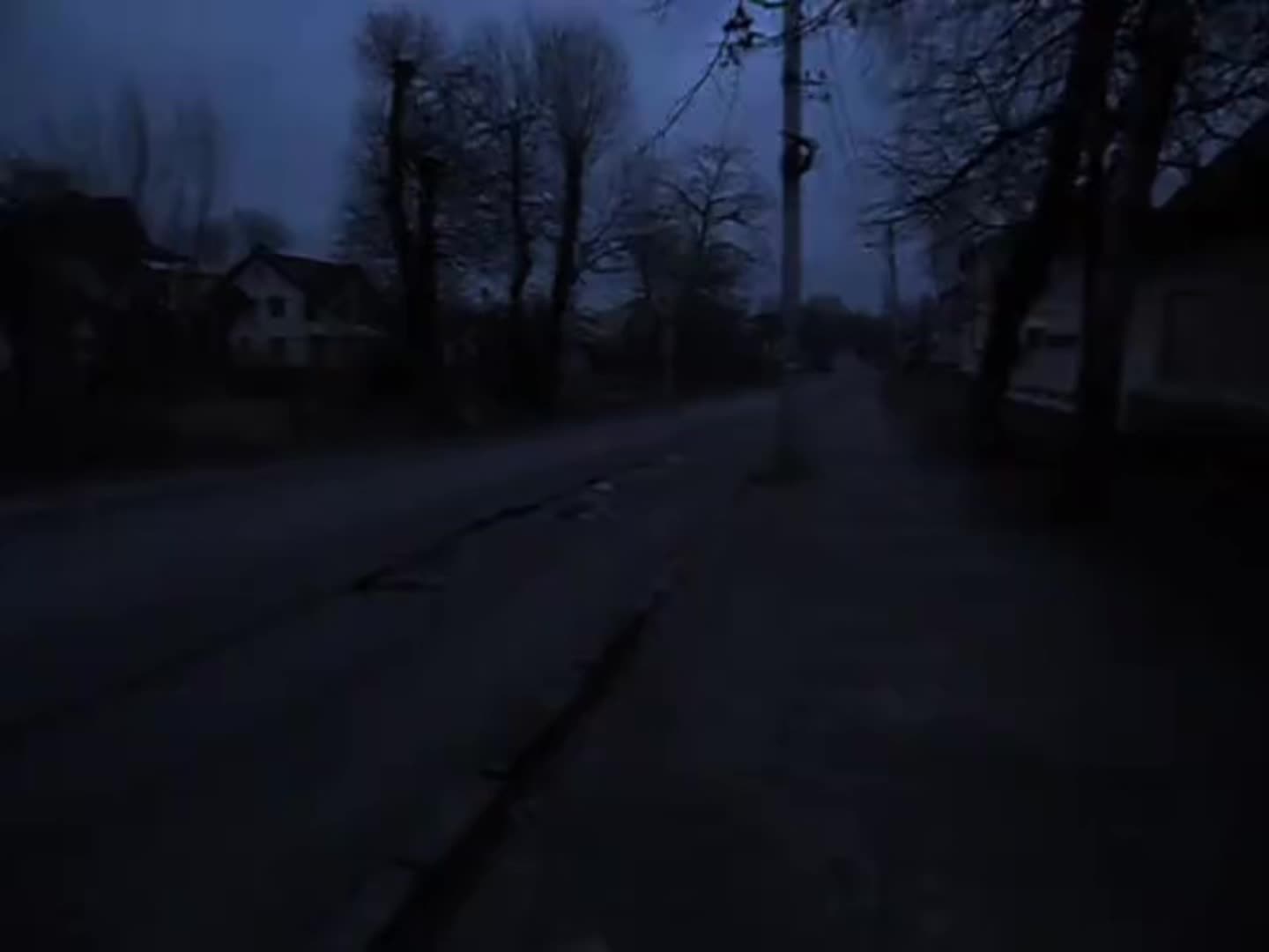 @🎧