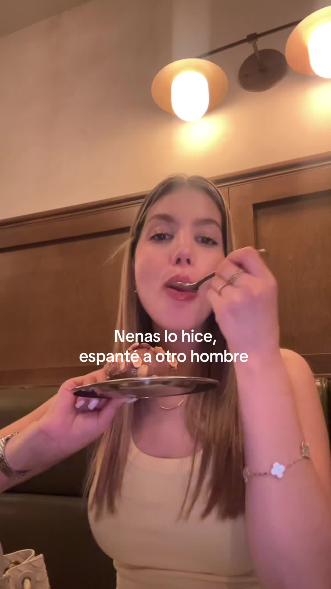 @Danielagallardom