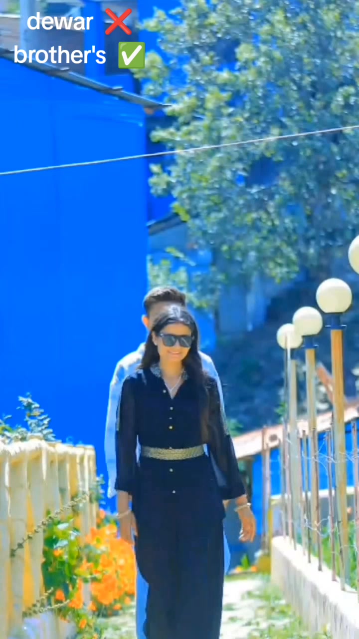 @@annu..♥️😘 Queen