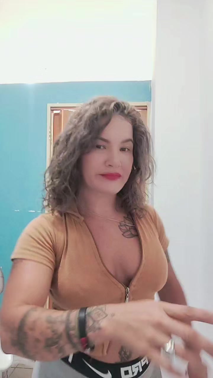 @la catira musculosa