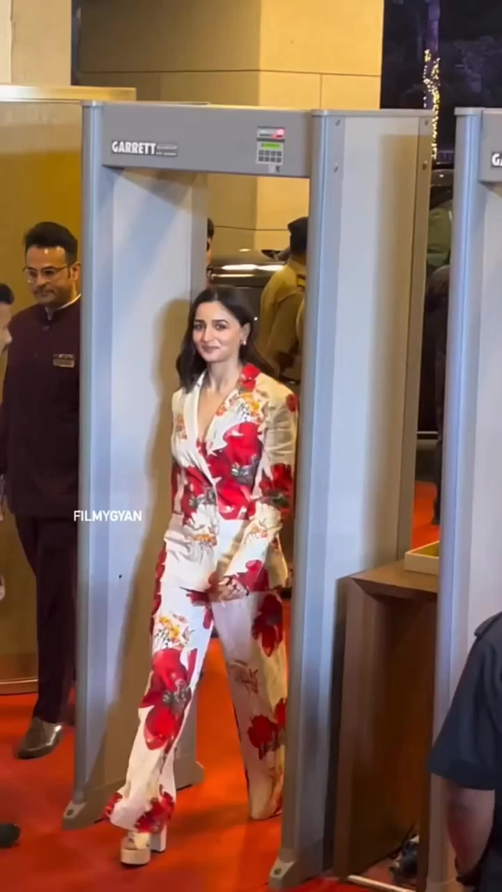@Alia Bhatt