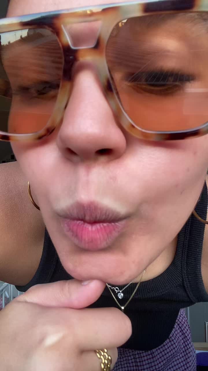 @olivia