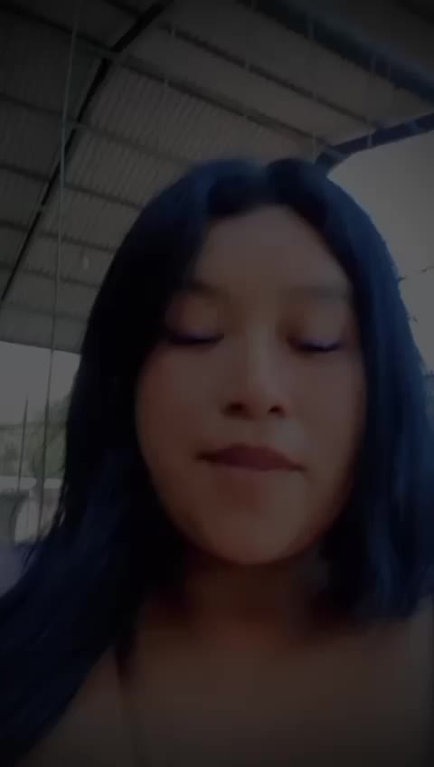 @Andrea 🦋🍒
