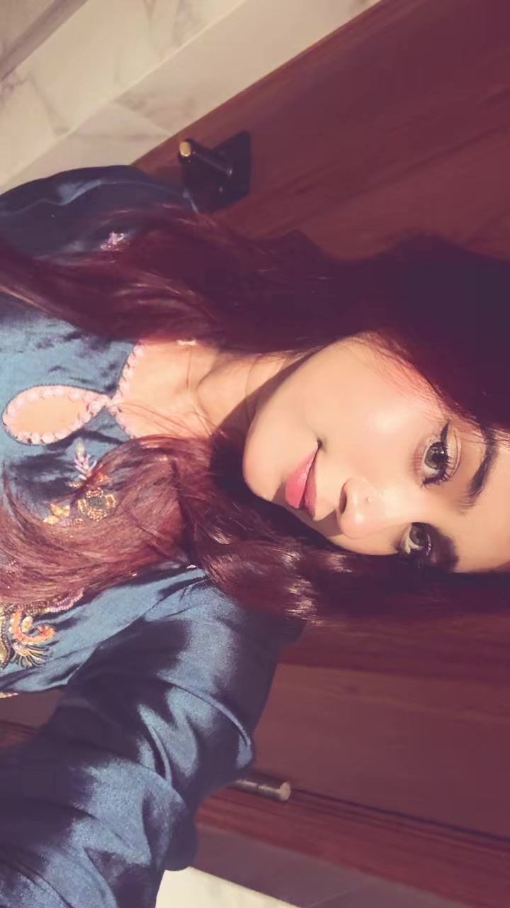 @Adhora🕊️