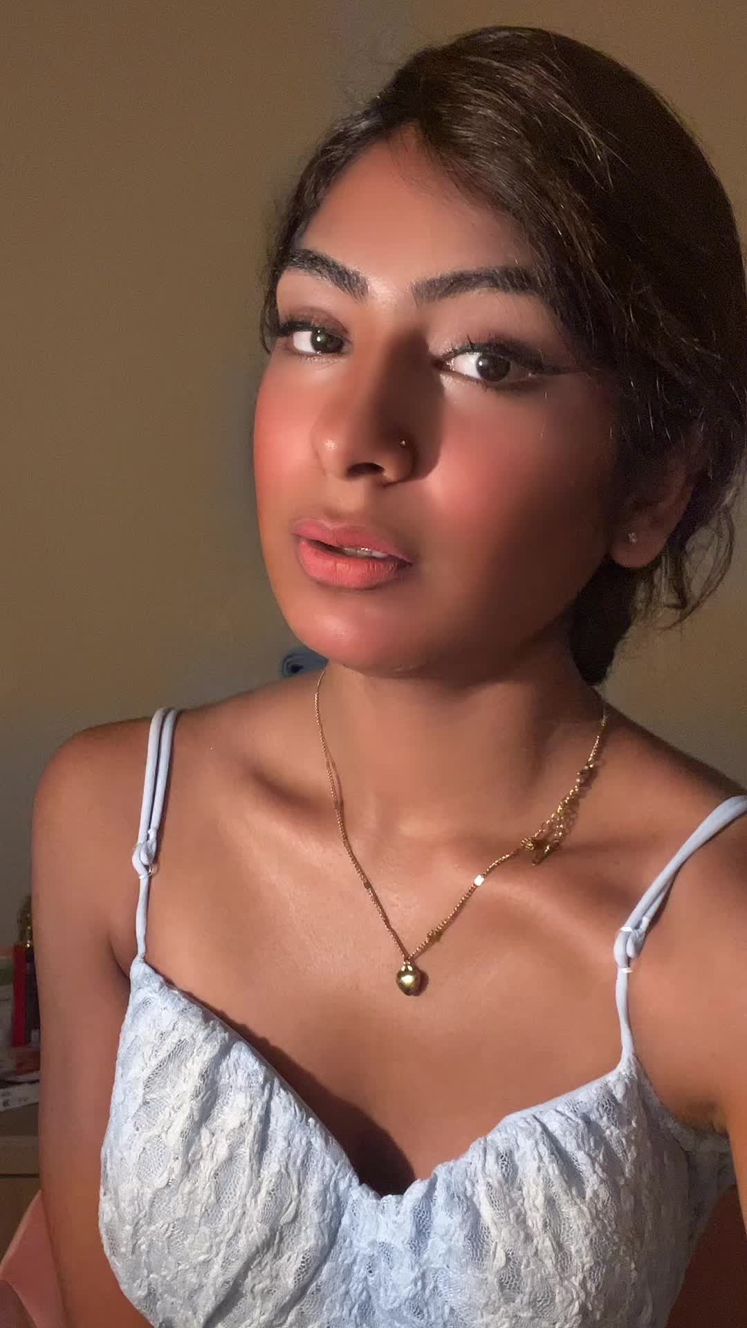 @Anishba 🌺🤍