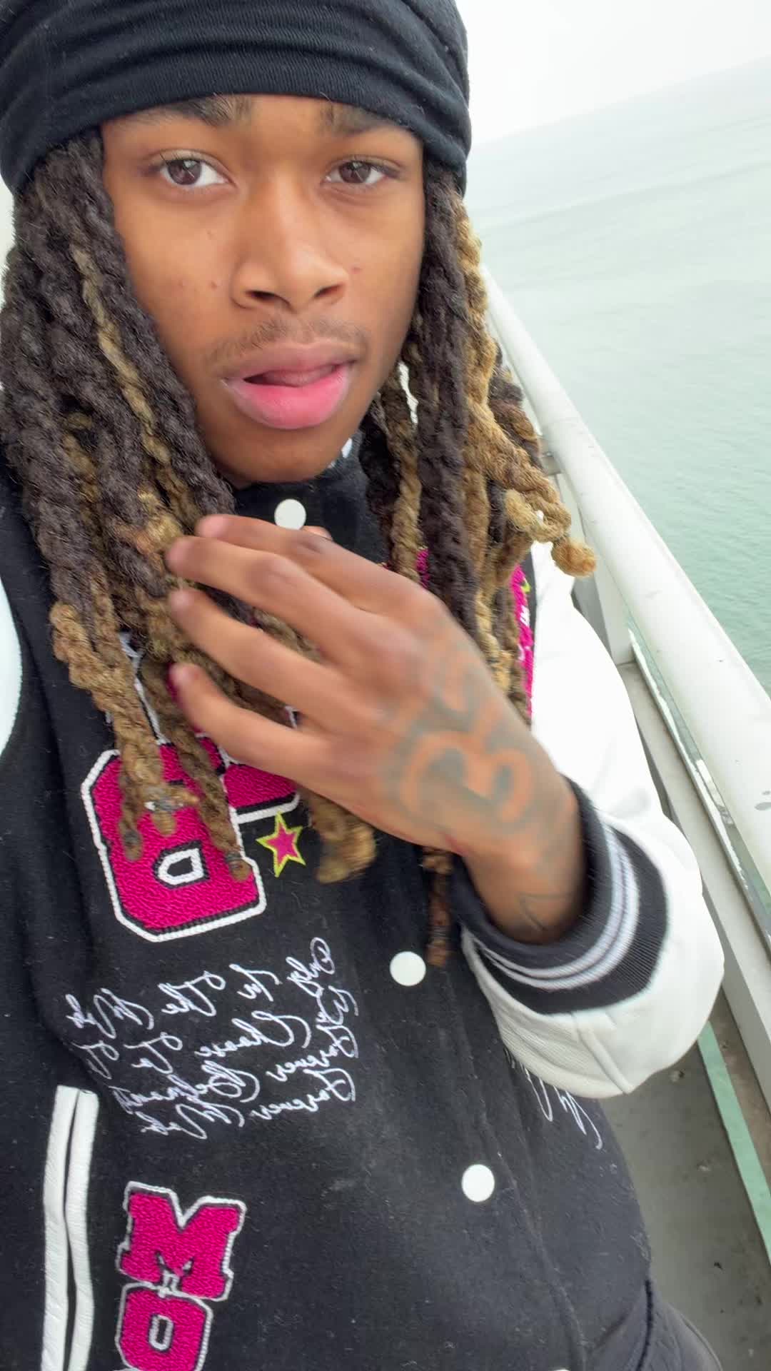 @Dee🔥🦁