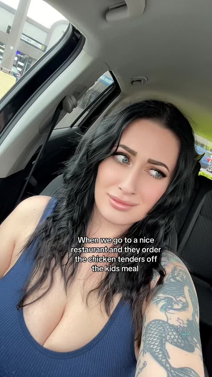 @Valentina Marie
