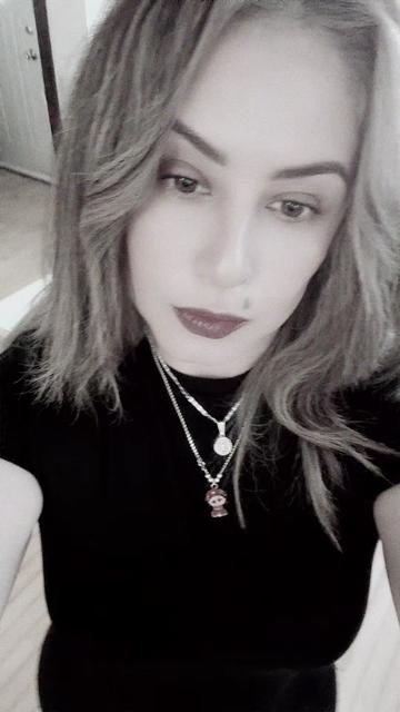 @Camy Medina 🍸💄🫦🌻🐮