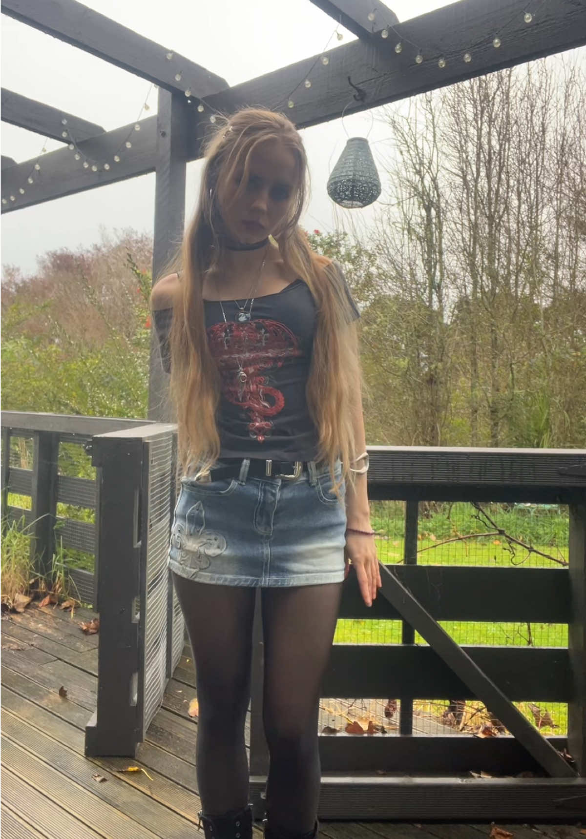@Lo